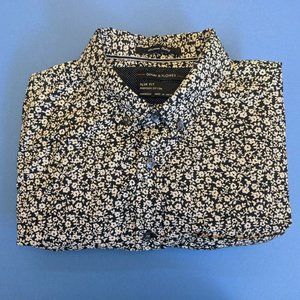 Denim & Flower | Black/White Floral Print Long Sleeve Button Up | S